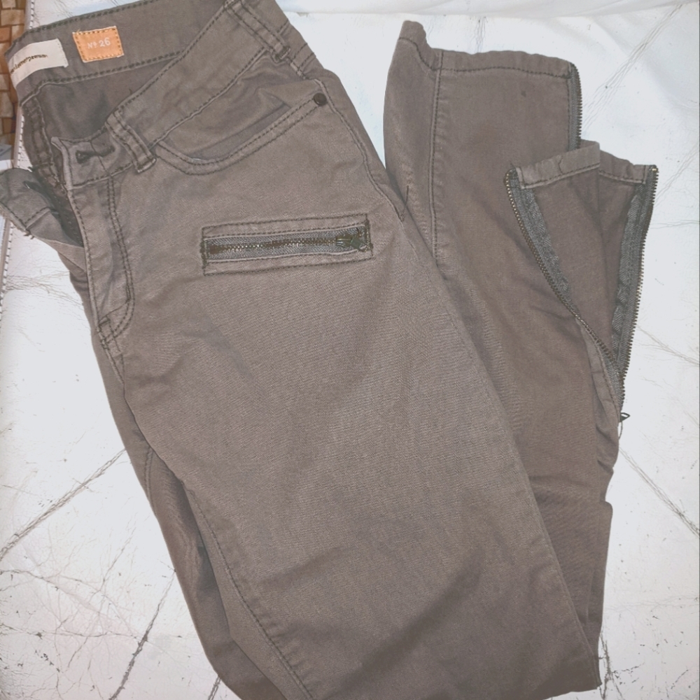 Ladie's Pants, Pilcro and the Letterpress